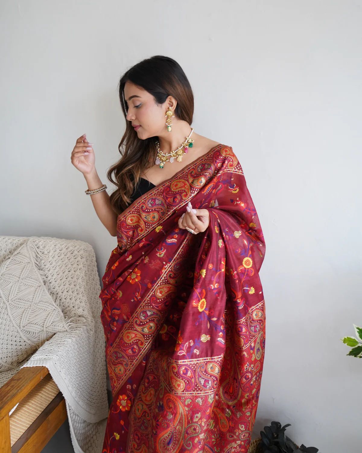 Adorable Maroon Banarasi Silk Saree With Exceptional Blouse Piece
