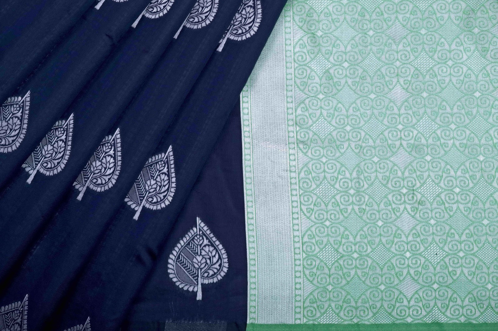 Pretty Blue Soft Banarasi Silk Saree With Glorious Blouse Piece