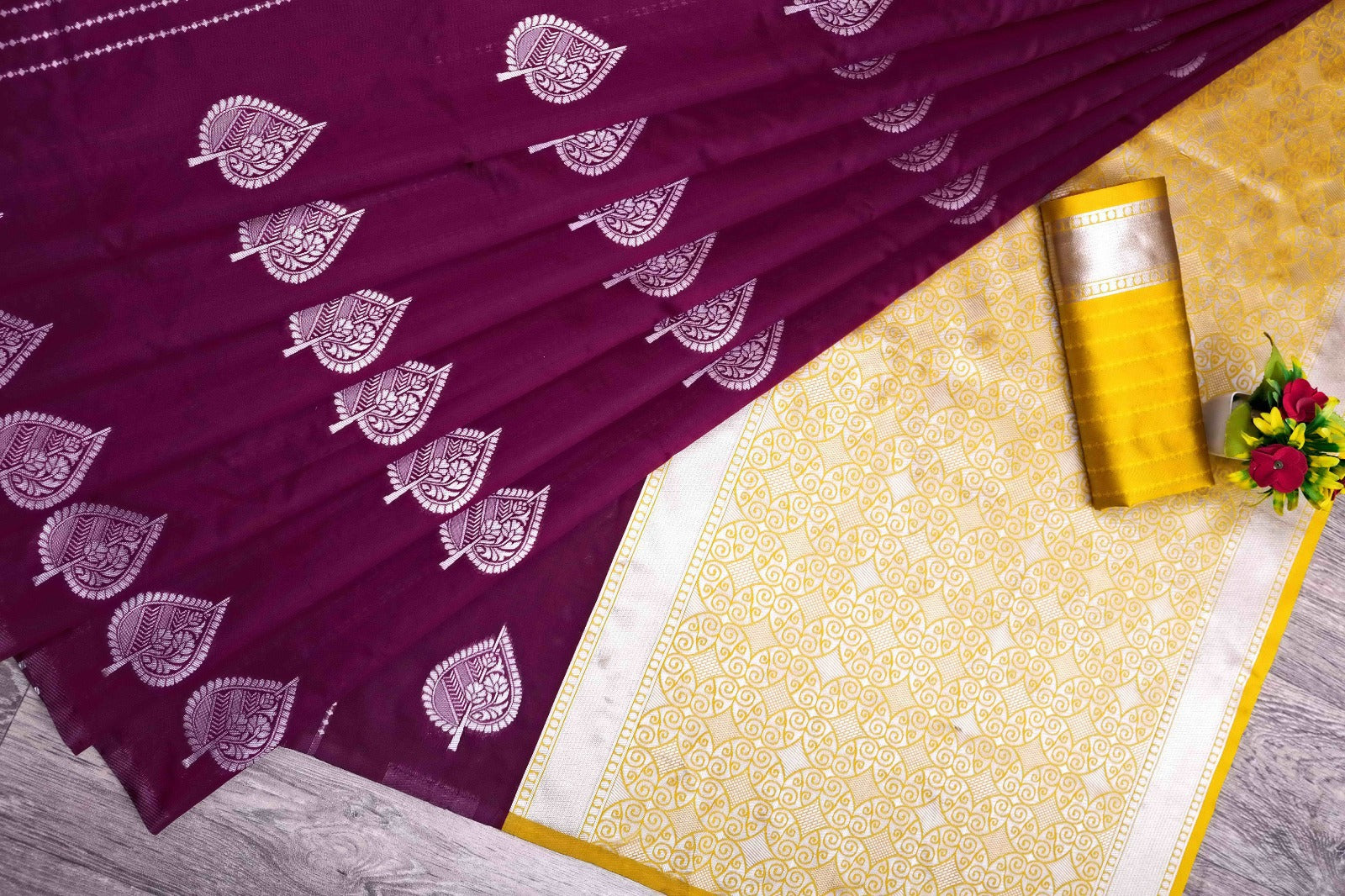 Lustrous Purple Soft Banarasi Silk Saree With Splendorous Blouse Piece