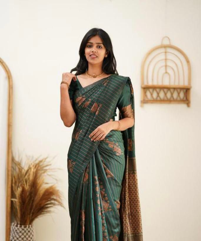 Invaluable Dark Green Soft Banarasi Silk Saree With Desiring Blouse Piece