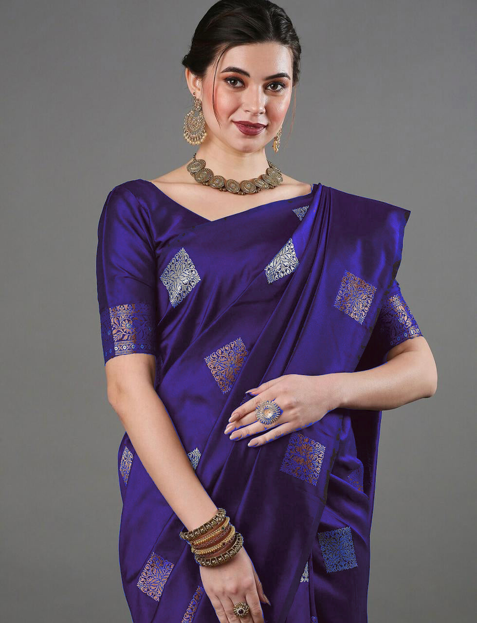 Wonderful Purple Soft Banarasi Silk Saree With Quintessential Blouse Piece