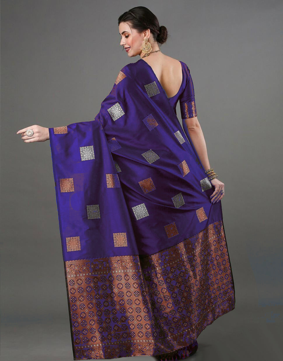 Wonderful Purple Soft Banarasi Silk Saree With Quintessential Blouse Piece