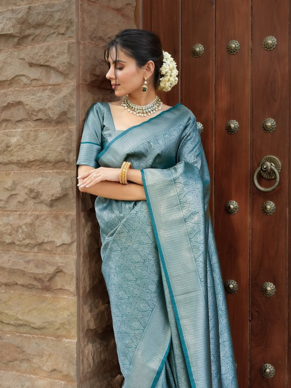 Prettiest Firozi Soft Silk Saree With Delectable Blouse Piece