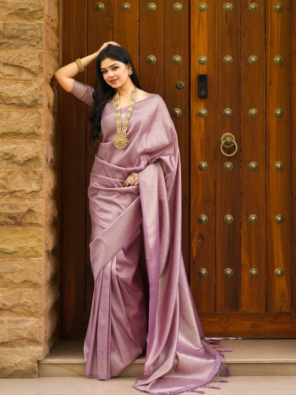 Prettiest Lavender Soft Silk Saree With Delectable Blouse Piece