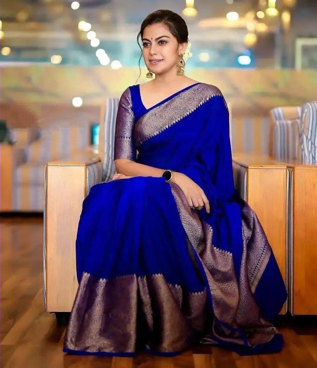 Eclat Royal Blue Soft Silk Saree With Pleasant Blouse Piece