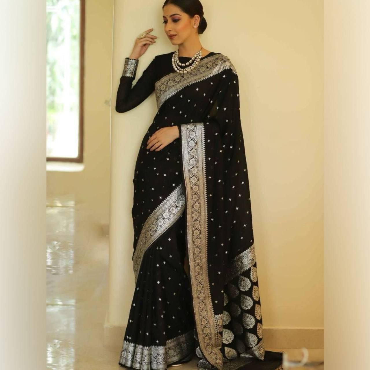 Energetic Black Soft Silk Saree With Delightful Blouse Piece