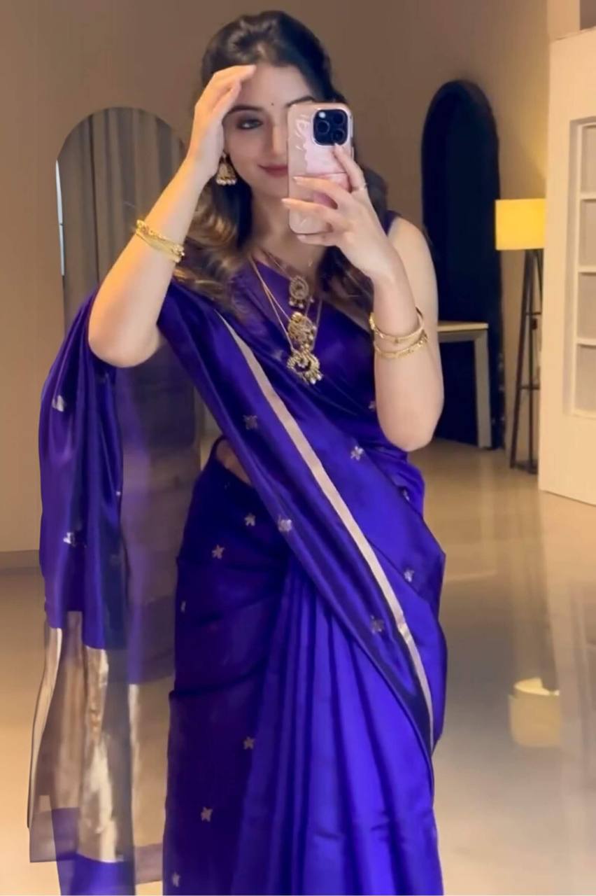 Beautiful Royal Blue Soft Silk Saree With Style Blouse Piece