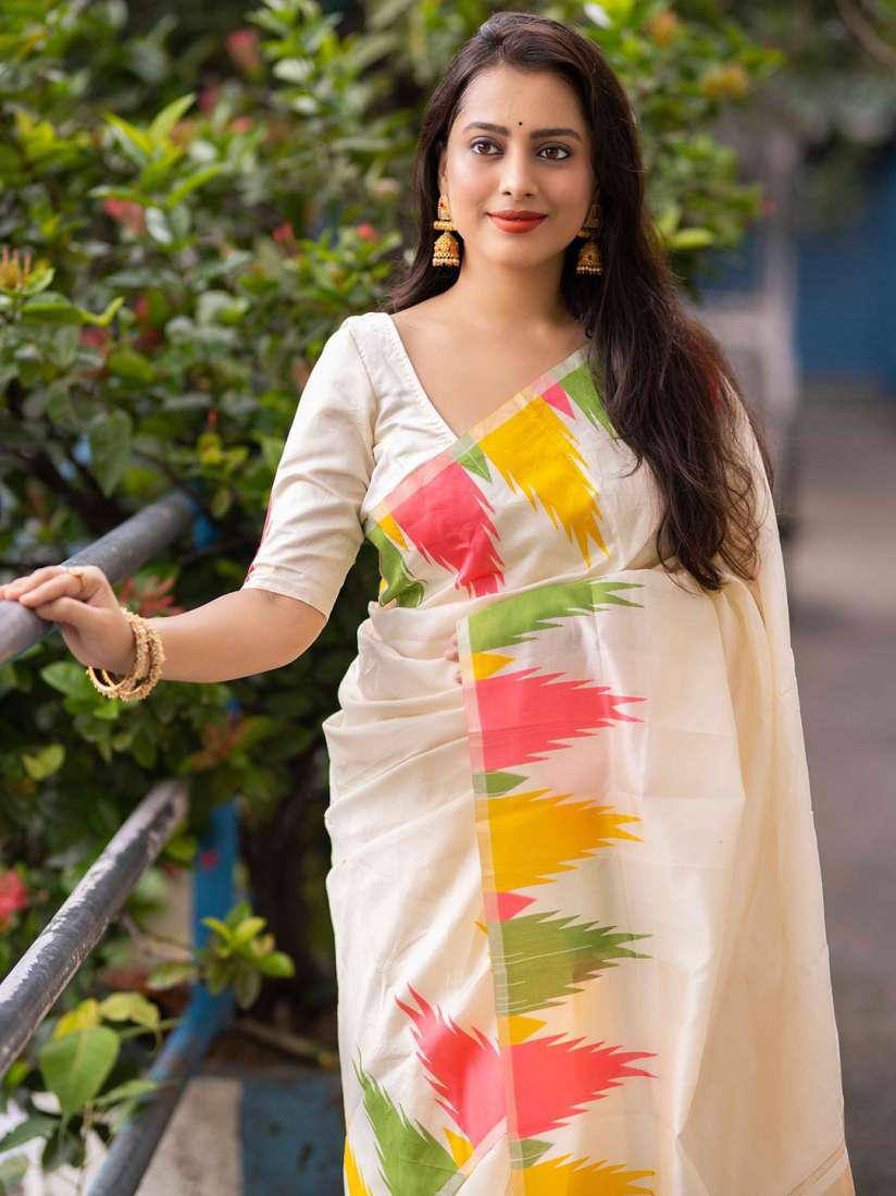 Opulent Off White Soft Silk Saree With An insanely Blouse Piece